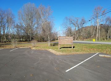 indiana/the-knobs/attraction/letty-walter-park