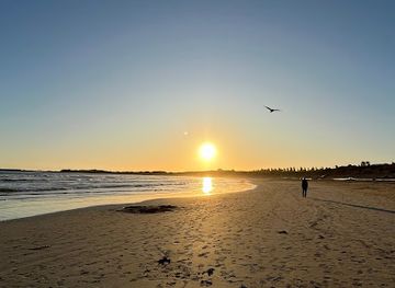 australia/western-district/attraction/mcgennans-beach