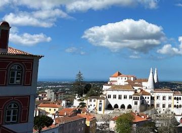 portugal/cascais/attraction/discover-sintra-tuk-tuk-tours