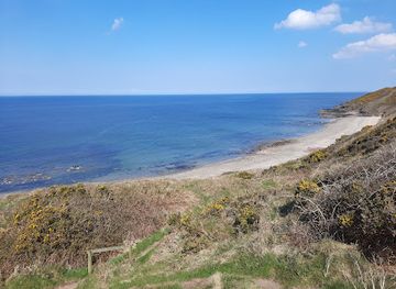 isle-of-man/kirk-michael/attraction/white-strand-beach