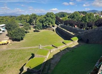 portugal/ponte-de-lima/attraction/castle-of-moncao
