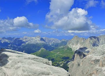 italy/dolomites/attraction/rock-pile