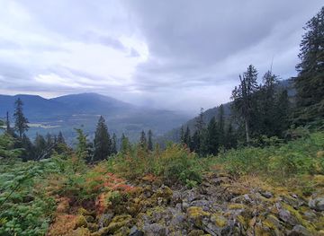 washington/northern-cascades/attraction/neiderprum-trailhead
