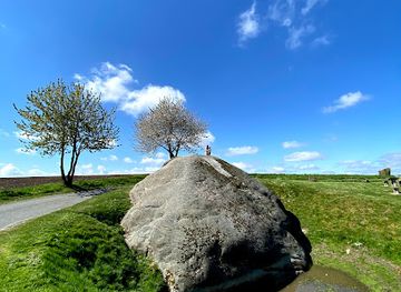 denmark/langeland/landmark/damestenen