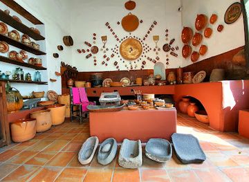 mexico/los-altos-de-jalisco/attraction/museo-regional-de-la-ceramica-tlaquepaque