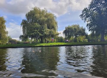 united-kingdom/stratford-upon-avon/attraction/canal-river-cruises