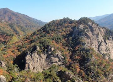 south-korea/seoraksan-national-park/attraction/seorak-mangyongdae