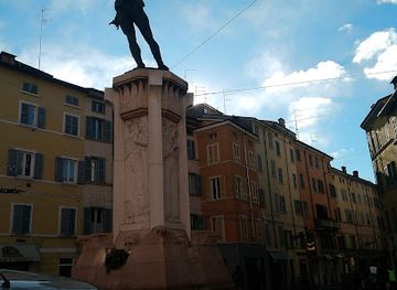 italy/parma/attraction/monumento-a-filippo-corridoni