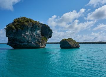 new-caledonia/ile-des-pins/attraction/upi-bay