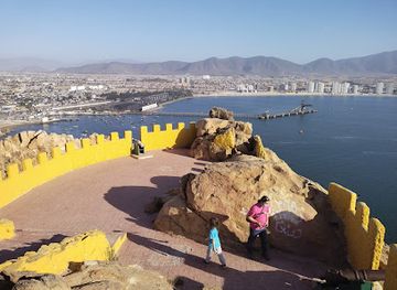 chile/coquimbo-region/attraction/mirador-los-navegantes