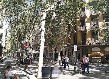 spain/barcelona/attraction/rambla-del-poblenou