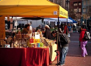 california/hayward/attraction/heart-of-the-city-farmers-market