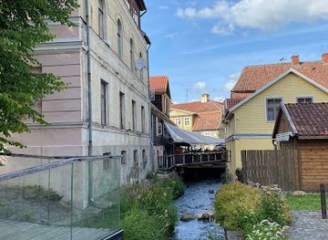 latvia/kuldiga/attraction/pedestrian-bridge