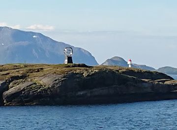 norway/nordland/attraction/the-arctic-circle-centre