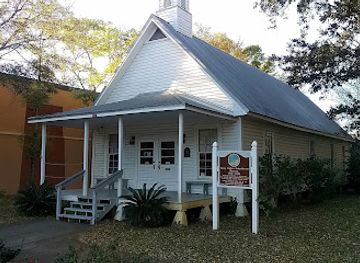 florida/fort-walton-beach/attraction/camp-walton-schoolhouse-museum