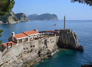 montenegro/ulcinj/attraction/petrovac