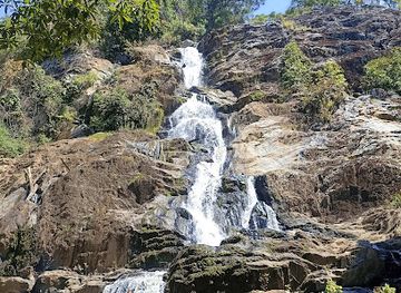 malawi/viphya-mountains/attraction/kavuzi-waterfall