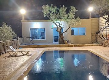 lebanon/chouf-district/attraction/ward-s-pool-house
