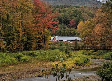 vermont/smugglers-notch-state-park/attraction/thompson-park