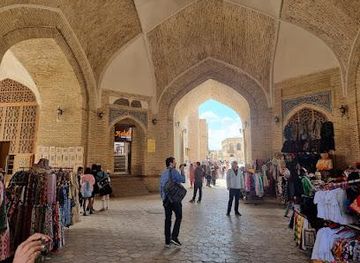 uzbekistan/bukhara/attraction/toki-sarrofon