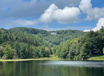 south-carolina/blue-ridge-mountains/attraction/moses-h-cone-memorial-park