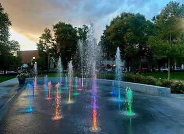 iowa/burlington/attraction/city-hall-park