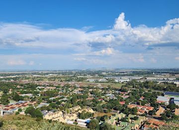 south-africa/bloemfontein/attraction/nelson-mandela-statue