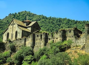armenia/syunik/attraction/akhtala-monastery-fortress