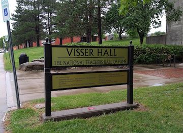 kansas/emporia/attraction/the-national-teachers-hall-of-fame