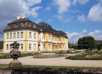 germany/wurzburg/attraction/schloss-veitshochheim