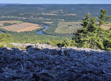 pennsylvania/bald-eagle-state-park/attraction/bald-eagle-mountain