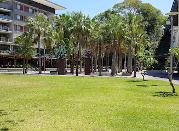 Peninsula Lawns