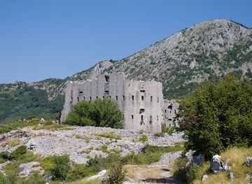 montenegro/lakes-of-plav/attraction/fort-kosmac