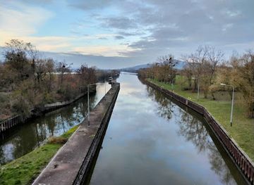 france/lorraine/attraction/ecluse-de-blenod-les-pont-a-mousson
