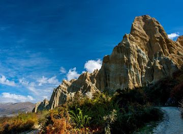 new-zealand/mount-cook-national-park/attraction/clay-cliffs