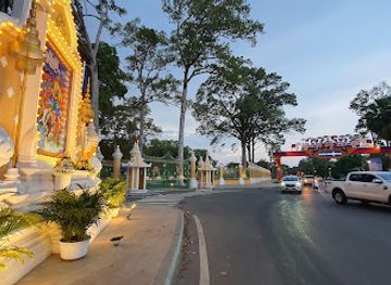 cambodia/siem-reap/charles-de-gaulle-boulevard/attraction/royal-residence
