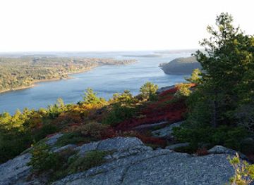 maine/acadia-national-park/attraction/acadia-mountain