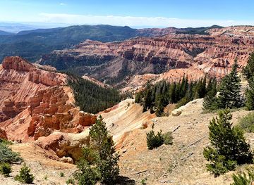 utah/dixie-national-forest/attraction/chessman-ridge-overlook