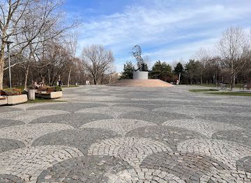 romania/ilfov/attraction/calul-titanilor