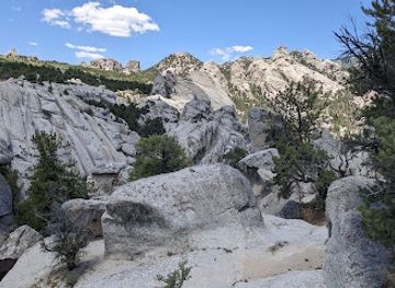 idaho/city-of-rocks-national-reserve/attraction/window-arch