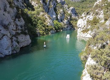 france/provence/attraction/montmeyan-plage