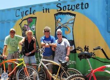 south-africa/johannesburg/attraction/cycle-in-soweto