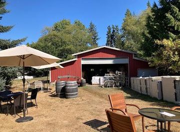 washington/bremerton/attraction/rolling-bay-winery