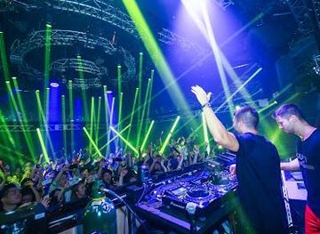 japan/tokyo/attraction/warp-shinjuku