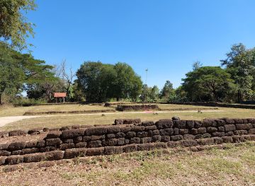thailand/ubon-ratchathani/attraction/non-kae-archaeological-site