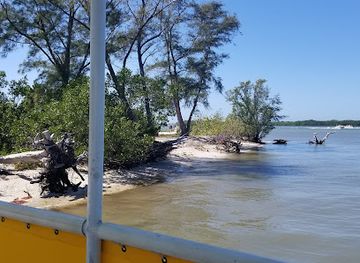 florida/sanibel-island/attraction/the-picnic-island