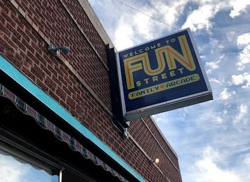 colorado/salida/attraction/fun-street-family-arcade