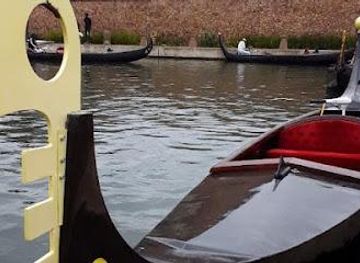 south-africa/durban/attraction/zulumoon-gondolas-boat-rides