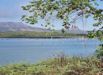 brazil/chapada-dos-guimaraes/attraction/lago-do-manso