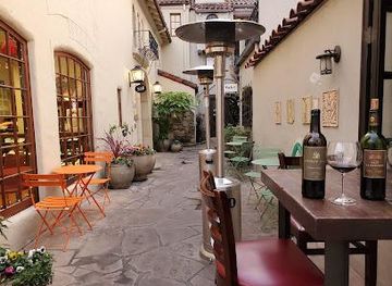 california/redwood-city/attraction/the-wine-room